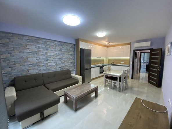 Дава се под наем Тристаен апартамент в Варна, Лятно кино Тракия - 100 кв.м за 598.23 € - Снимка #1