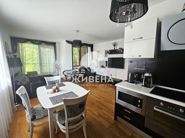 Тристаен апартамент в к.к. Св.Св. Константин и Елена - 104 кв.м за 1422 €/кв.м - Снимка #1