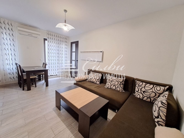 Дава се под наем Двустаен апартамент в Шумен, Център - 50 кв.м за 278.97 € - Снимка #1