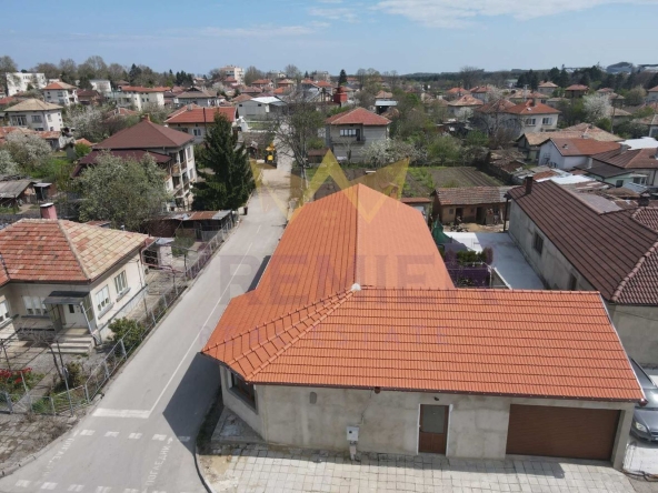 Къща в Генерал Тошево - 250 кв.м за 296 €/кв.м - Снимка #1