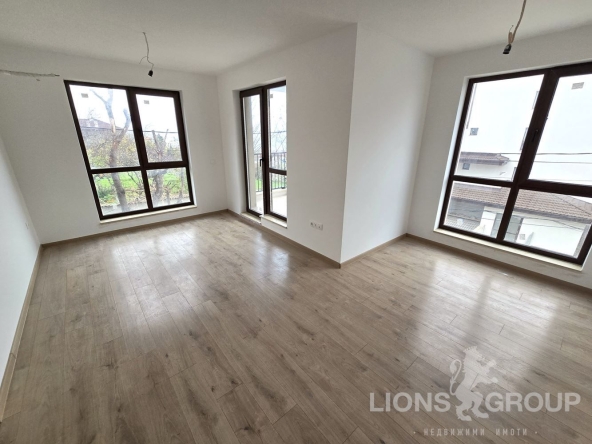 Двустаен апартамент в Варна, Бриз - 67 кв.м за 1332 €/кв.м - Снимка #1