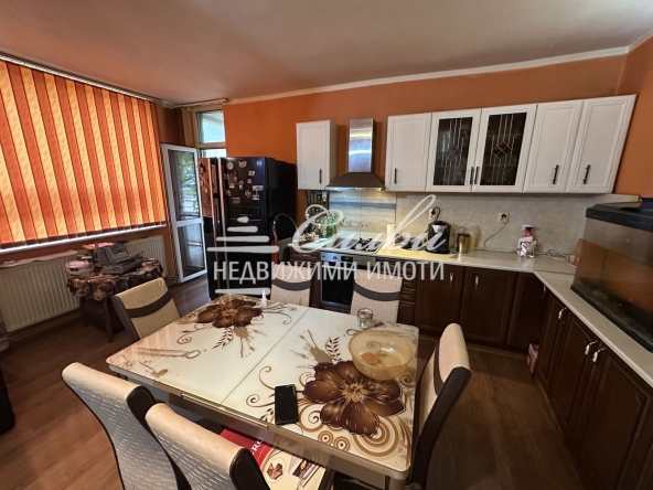 Четиристаен апартамент в Търговище, Вароша - 106 кв.м за 1251 €/кв.м - Снимка #1