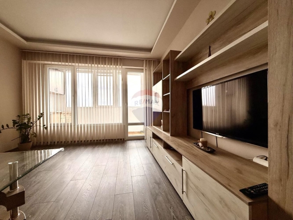 Тристаен апартамент в Варна, Владислав Варненчик - 60 кв.м за 1360 €/кв.м - Снимка #1