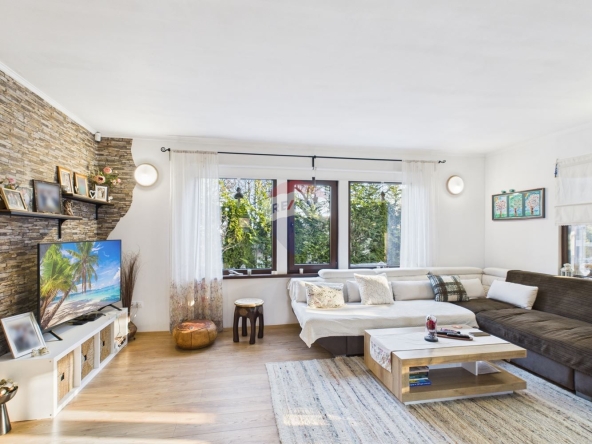 Къща в Варна, Виница - 260 кв.м за 1332 €/кв.м - Снимка #1