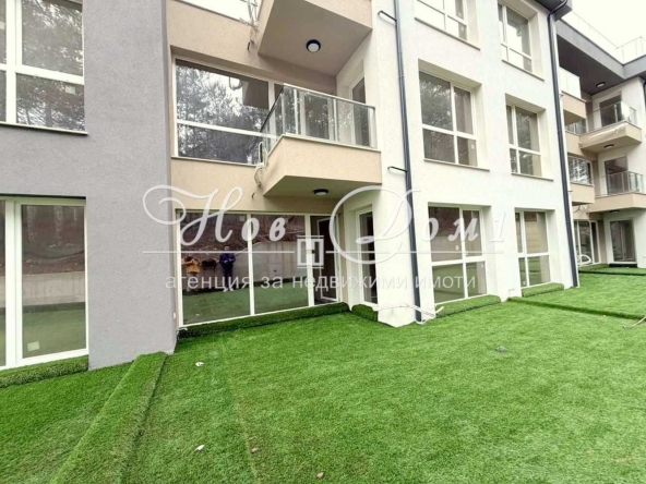 Двустаен апартамент в Варна, Виница - 62 кв.м за 905 €/кв.м - Снимка #1
