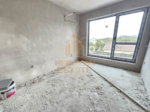 Тристаен апартамент в Варна, Левски - 108 кв.м за 938 €/кв.м - Снимка #1