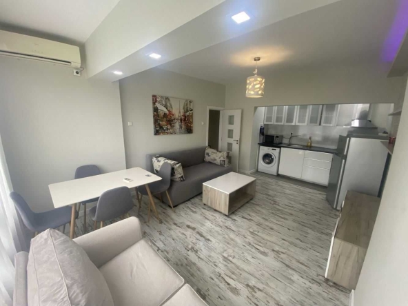 Дава се под наем Тристаен апартамент в Варна, Базар Левски - 95 кв.м за 331.5 € - Снимка #1