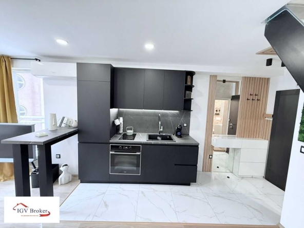 Дава се под наем Мезонет в София, Център - 65 кв.м за 598.23 € - Снимка #1