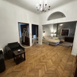 Дава се под наем Тристаен апартамент в София, Център - 120 кв.м за 1196.97 € - Снимка #1