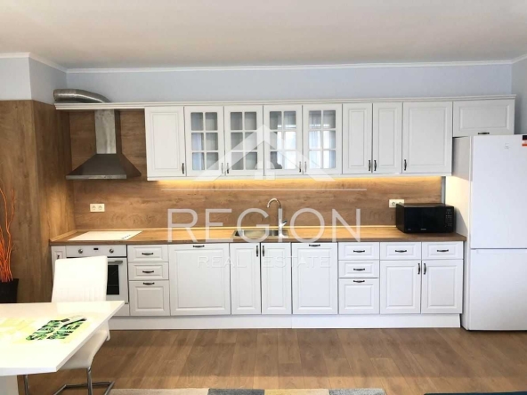 Дава се под наем Двустаен апартамент в Варна, Трошево - 80 кв.м за 612 € - Снимка #1