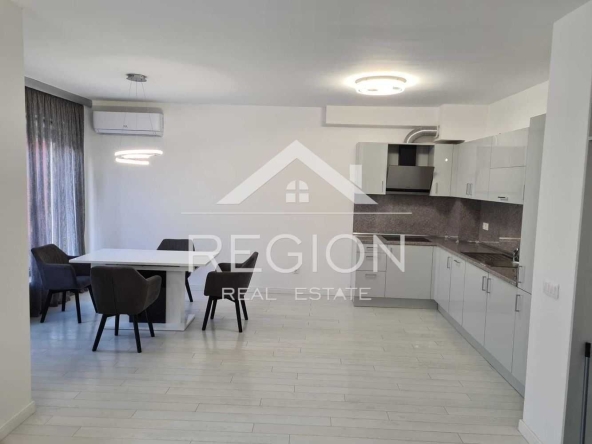 Дава се под наем Двустаен апартамент в Варна, ВИНС - 188 кв.м за 1000 € - Снимка #1