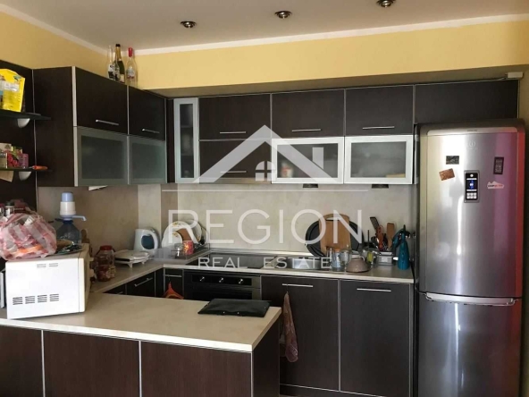 Дава се под наем Тристаен апартамент в Варна, Лятно кино Тракия - 80 кв.м за 433.5 € - Снимка #1