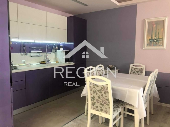 Дава се под наем Тристаен апартамент в Варна, Генералите - 95 кв.м за 600 € - Снимка #1