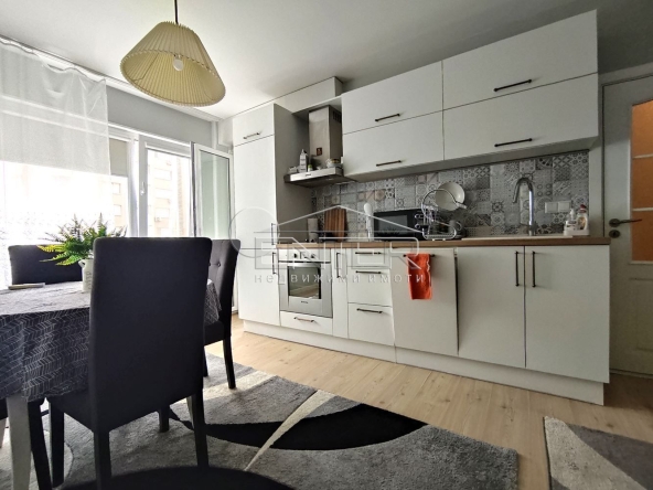 Дава се под наем Двустаен апартамент в Варна, Младост 1 - 50 кв.м за 428.91 € - Снимка #1