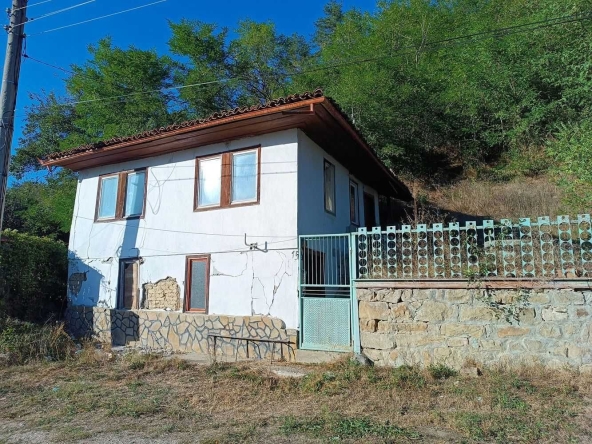 Къща в с. Беброво, Област Велико Търново - 40 кв.м за 230 €/кв.м - Снимка #1