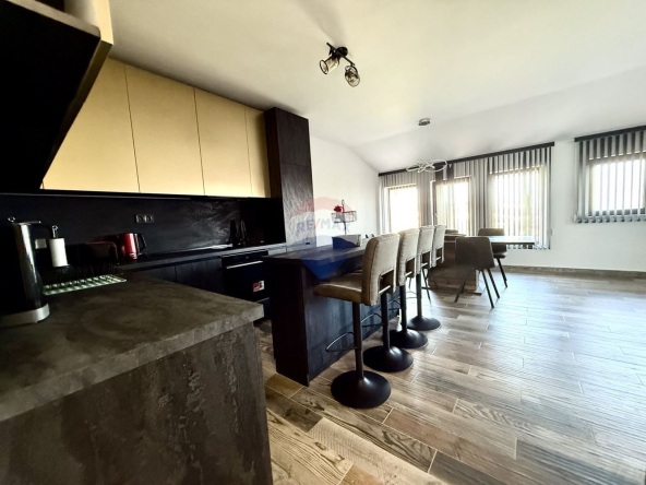 Тристаен апартамент в Балчик - 131 кв.м за 857 €/кв.м - Снимка #1