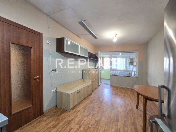 Двустаен апартамент в Варна, Бриз - 68 кв.м за 1013 €/кв.м - Снимка #1