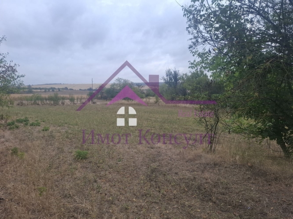 Къща в с. Гарван, Област Силистра - 100 кв.м за 62 €/кв.м - Снимка #1