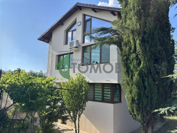 Къща в с. Яворово, Област Стара Загора - 160 кв.м за 638 €/кв.м - Снимка #1