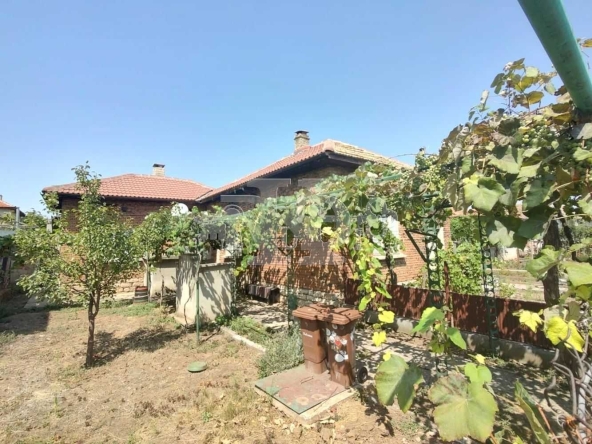 Къща в Генерал Тошево - 154 кв.м за 195 €/кв.м - Снимка #1