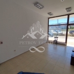 Дава се под наем Магазин в Велинград - 24 кв.м за 153 € - Снимка #1