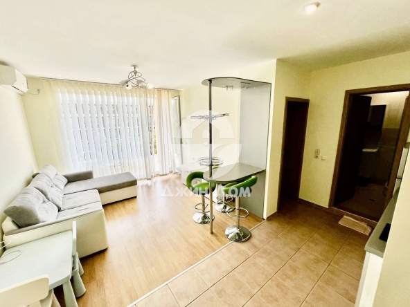 Двустаен апартамент в к.к. Слънчев бряг - 65 кв.м за 993 €/кв.м - Снимка #1