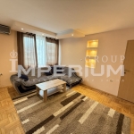 Дава се под наем Четиристаен апартамент в Варна, Лятно кино Тракия - 100 кв.м за 747.66 € - Снимка #1