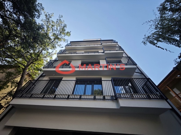 Тристаен апартамент в София, Център - 93 кв.м за 1481 €/кв.м - Снимка #1
