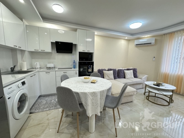 Дава се под наем Тристаен апартамент в Варна, Възраждане 3 - 76 кв.м за 648.21 € - Снимка #1