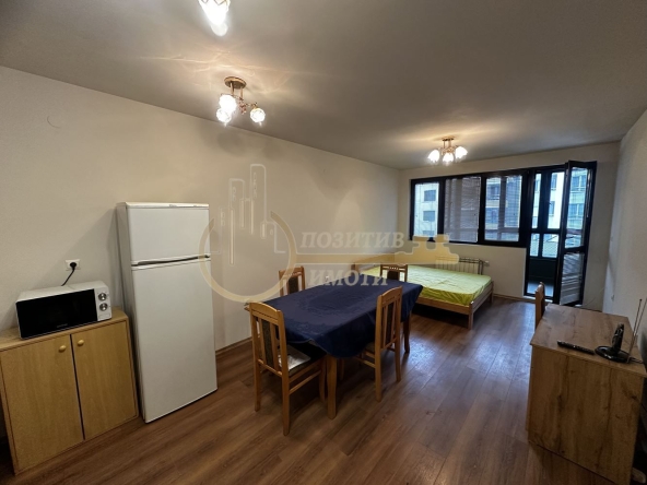 Дава се под наем Четиристаен апартамент в София, Стрелбище - 139 кв.м за 997.05 € - Снимка #1