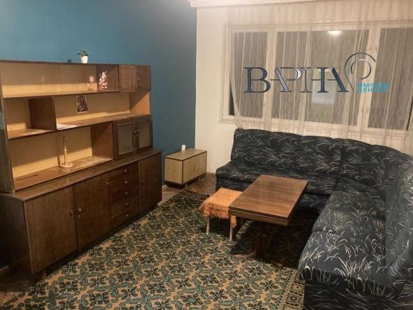 Дава се под наем Двустаен апартамент в Варна, Център - 55 кв.м за 229.5 € - Снимка #1
