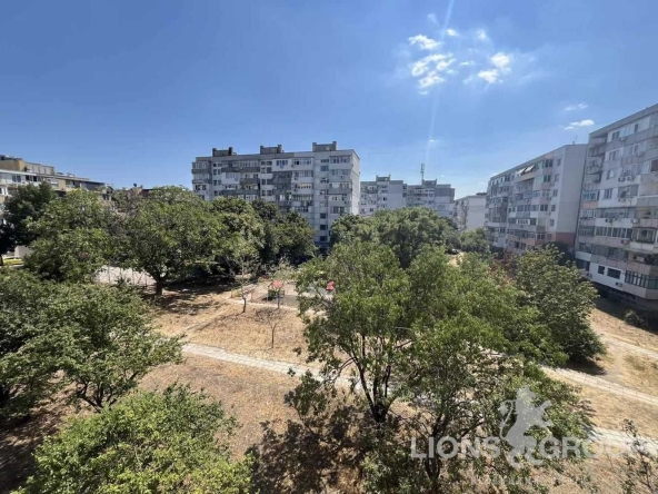 Двустаен апартамент в Варна, Възраждане 1 - 49 кв.м за 1072 €/кв.м - Снимка #1