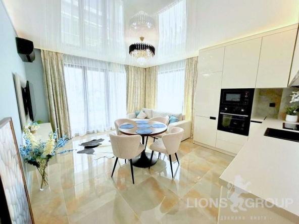 Двустаен апартамент в Варна, Бриз - 66 кв.м за 1584 €/кв.м - Снимка #1