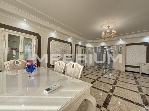 Дава се под наем Многостаен апартамент в Варна, Младост 1 - 300 кв.м за 1530 € - Снимка #1