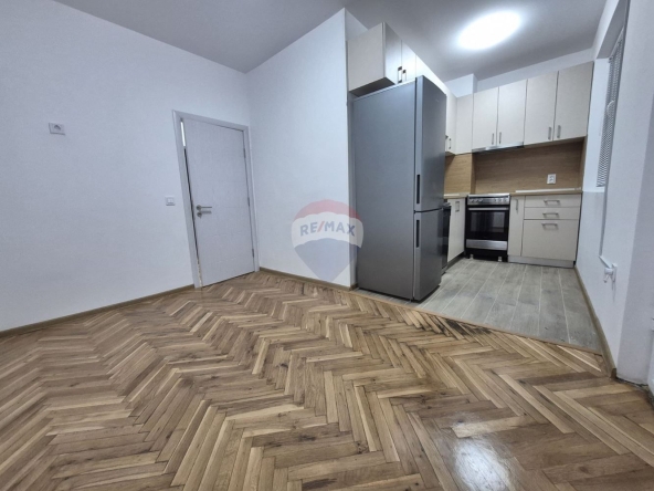 Дава се под наем Тристаен апартамент в Варна, Трошево - 92 кв.м за 498.27 € - Снимка #1