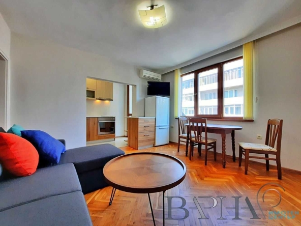 Дава се под наем Двустаен апартамент в Варна, Общината - 65 кв.м за 459 € - Снимка #1