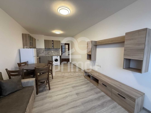 Дава се под наем Тристаен апартамент в Велико Търново, Колю Фичето - 90 кв.м за 433.5 € - Снимка #1