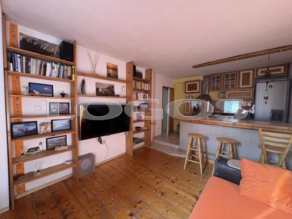 Дава се под наем Тристаен апартамент в Варна, Спортна зала - 86 кв.м за 598.23 € - Снимка #1
