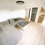 Дава се под наем Тристаен апартамент в Варна, Изгрев - 115 кв.м за 847.62 € - Снимка #1