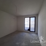 Двустаен апартамент в Варна, Колхозен пазар - 79 кв.м за 1058 €/кв.м - Снимка #1