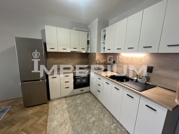 Дава се под наем Тристаен апартамент в Варна, Трошево - 80 кв.м за 598.23 € - Снимка #1