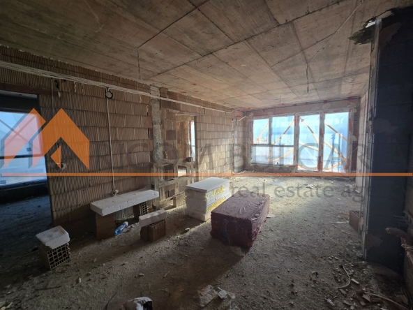 Тристаен апартамент в Варна, Бриз - 93 кв.м за 987 €/кв.м - Снимка #1