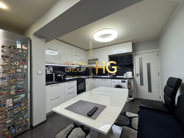 Тристаен апартамент в Варна, Владислав Варненчик - 90 кв.м за 906 €/кв.м - Снимка #1