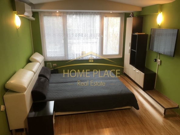 Дава се под наем Едностаен апартамент в Варна, Център - 38 кв.м за 359.04 € - Снимка #1