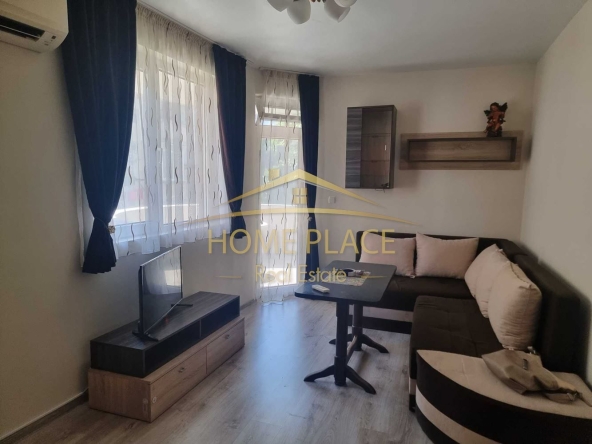 Дава се под наем Тристаен апартамент в Варна, Център - 55 кв.м за 558.45 € - Снимка #1