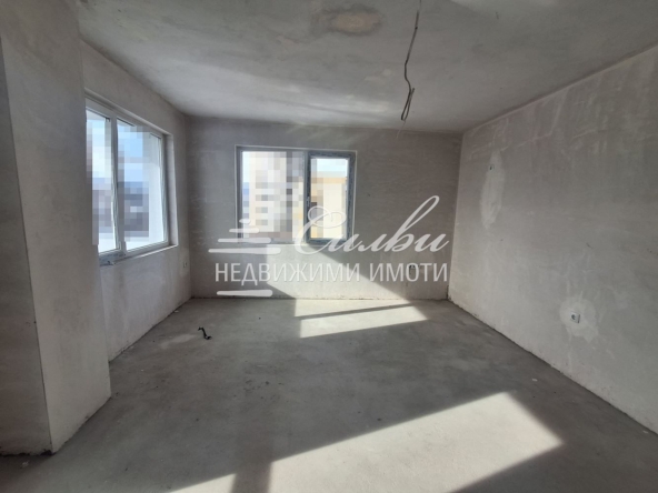 Тристаен апартамент в Шумен, Тракия - 107 кв.м за 692 €/кв.м - Снимка #1