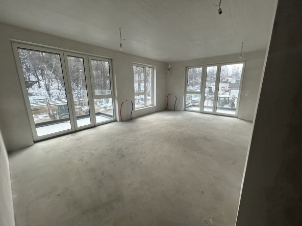 Четиристаен апартамент в София, Красно село - 160 кв.м за 1275 €/кв.м - Снимка #1
