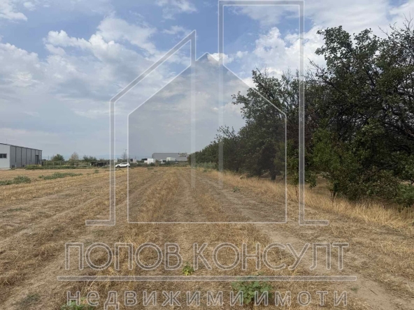 Парцел в Пловдив, Индустриална зона - Юг - 12506 кв.м за 23 €/кв.м - Снимка #1