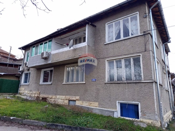 Етаж от къща в Разград, Житница - 60 кв.м за 697 €/кв.м - Снимка #1