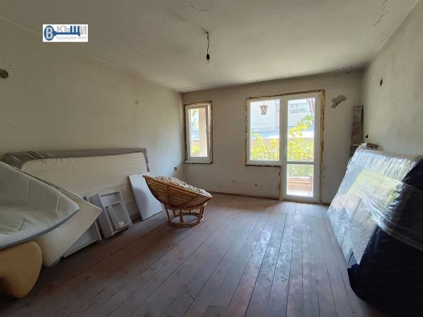 Тристаен апартамент в Велико Търново, Бузлуджа - 100 кв.м за 681 €/кв.м - Снимка #1